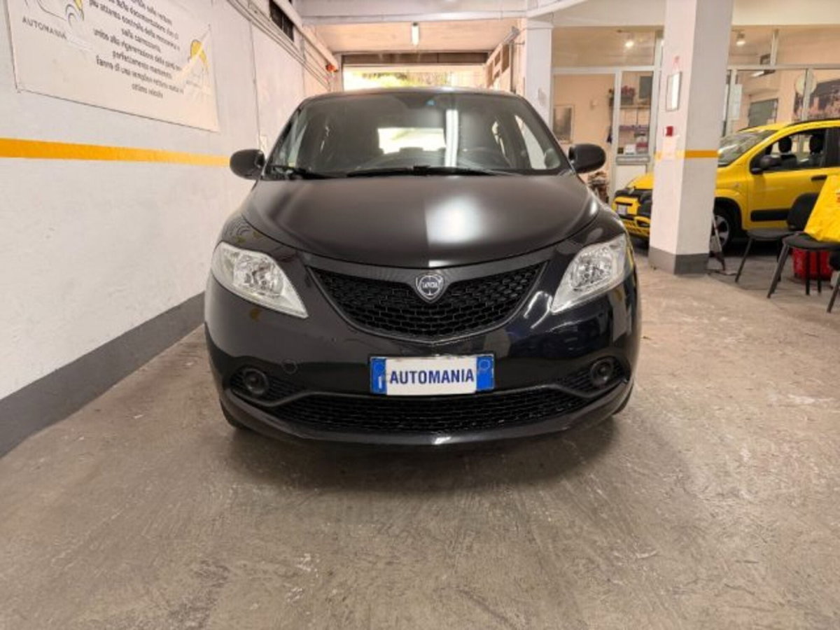 Lancia Ypsilon 1.2 69 CV 5 porte S&S Elefantino Blu (3)