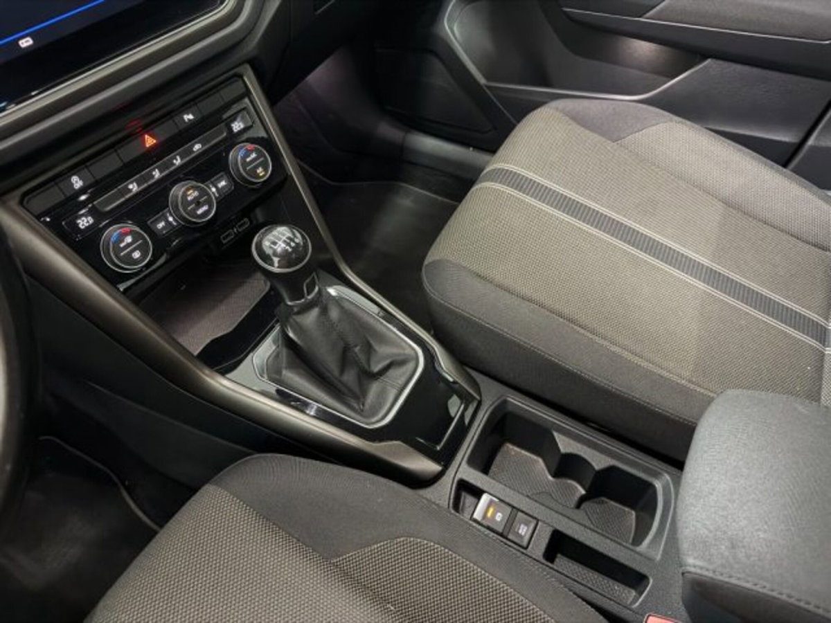 Volkswagen T-Roc 1.6 TDI SCR Style BlueMotion Technology (9)