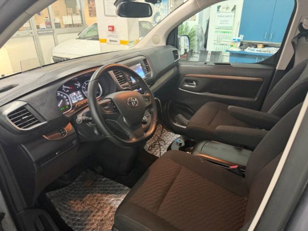 Toyota Proace Verso Verso 2.0d 177cv S&S L2 Executive WAV D 5p.ti auto (6)