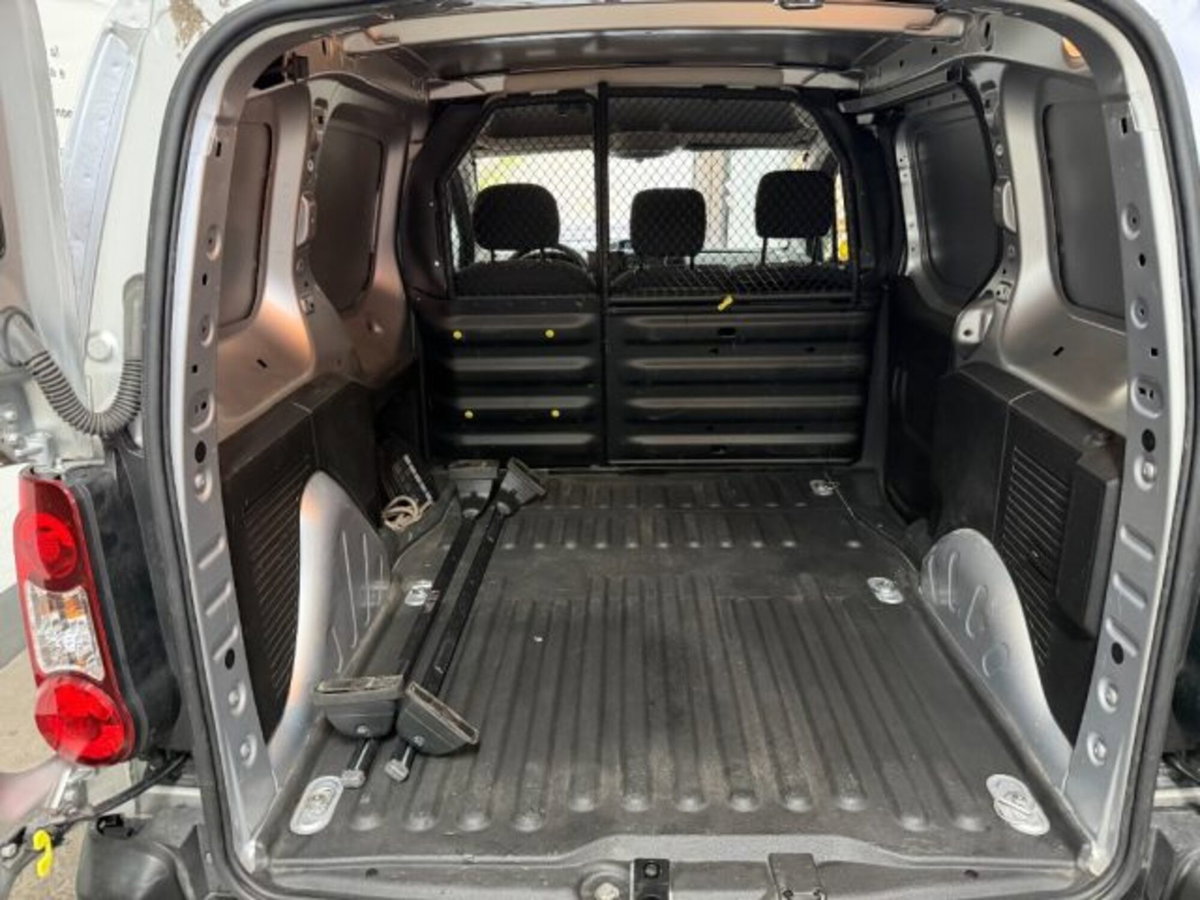Peugeot Partner Furgone BlueHDi 100 L2 Furgone Pro (13)