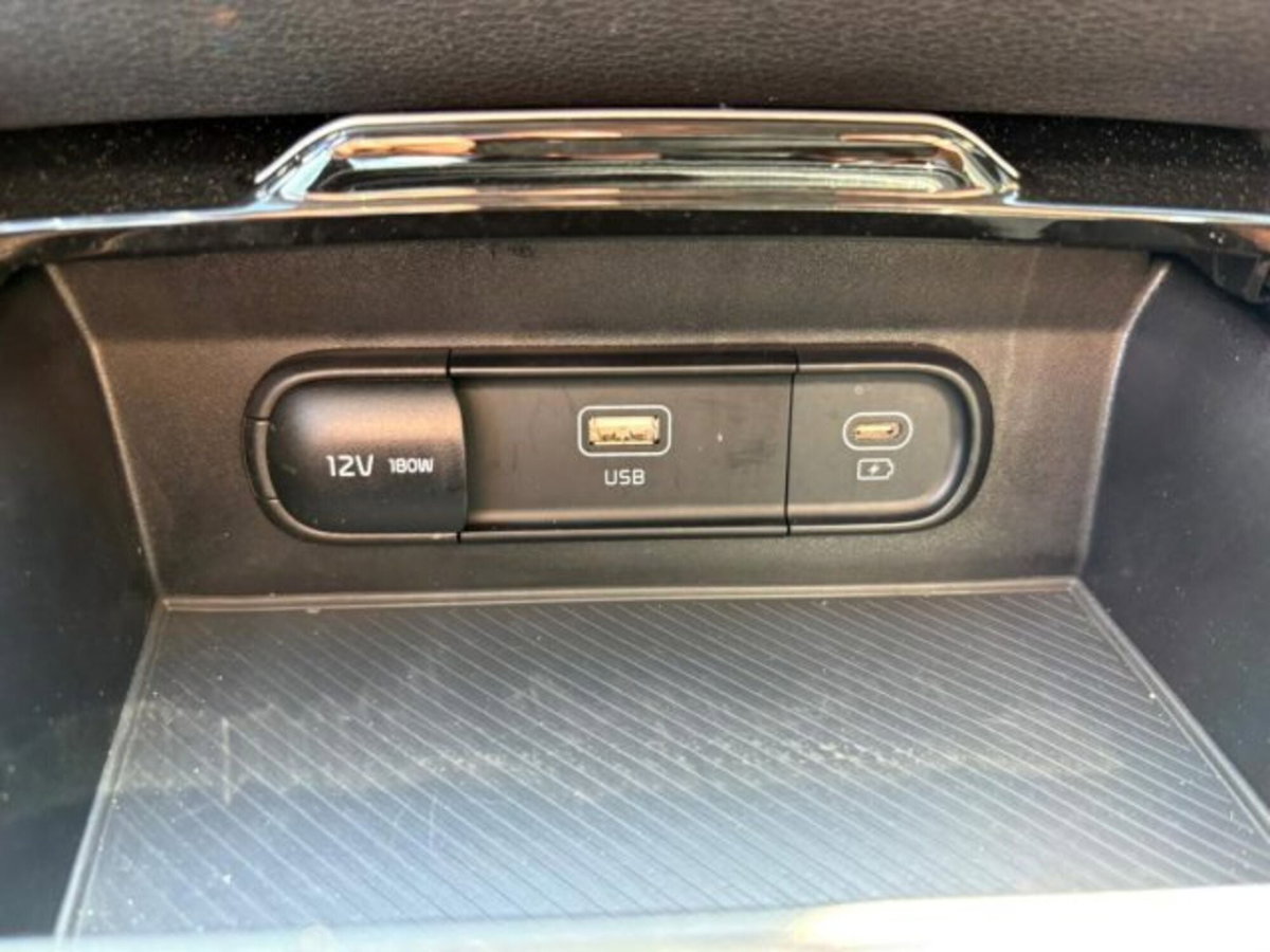 Kia Sportage 1.6 crdi mhev Business dct (17)