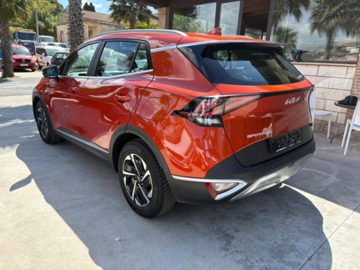Kia Sportage 1.6 crdi mhev Business dct (6)