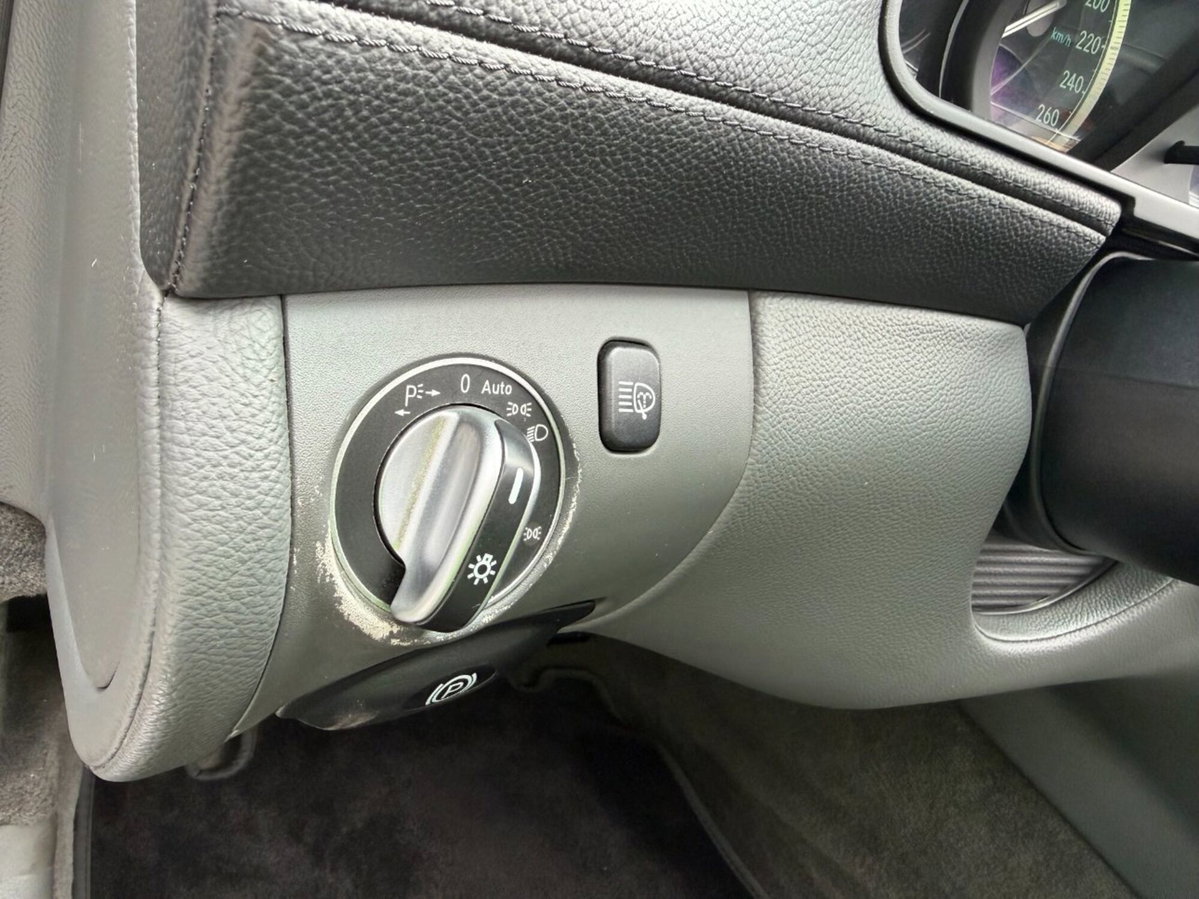 Mercedes-Benz CLS 500 (12)