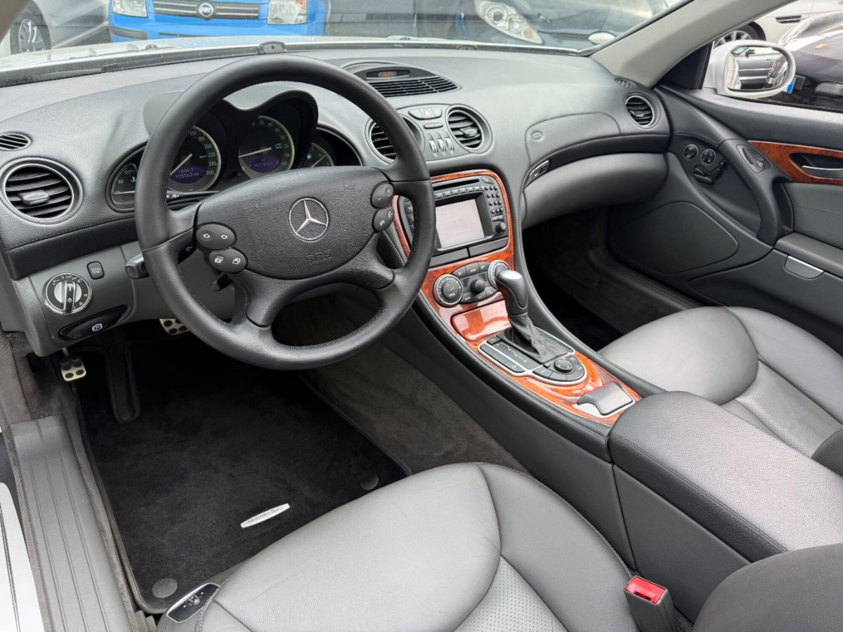 Mercedes-Benz CLS 500 (2)