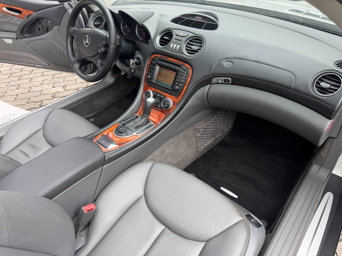 Mercedes-Benz CLS 500 (5)