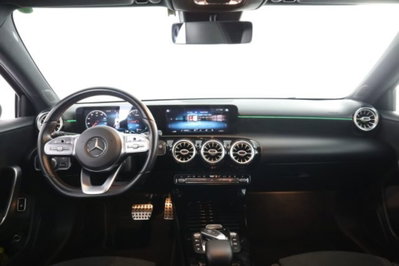Mercedes-Benz Classe A 250 e Automatic EQ-Power Premium (4)
