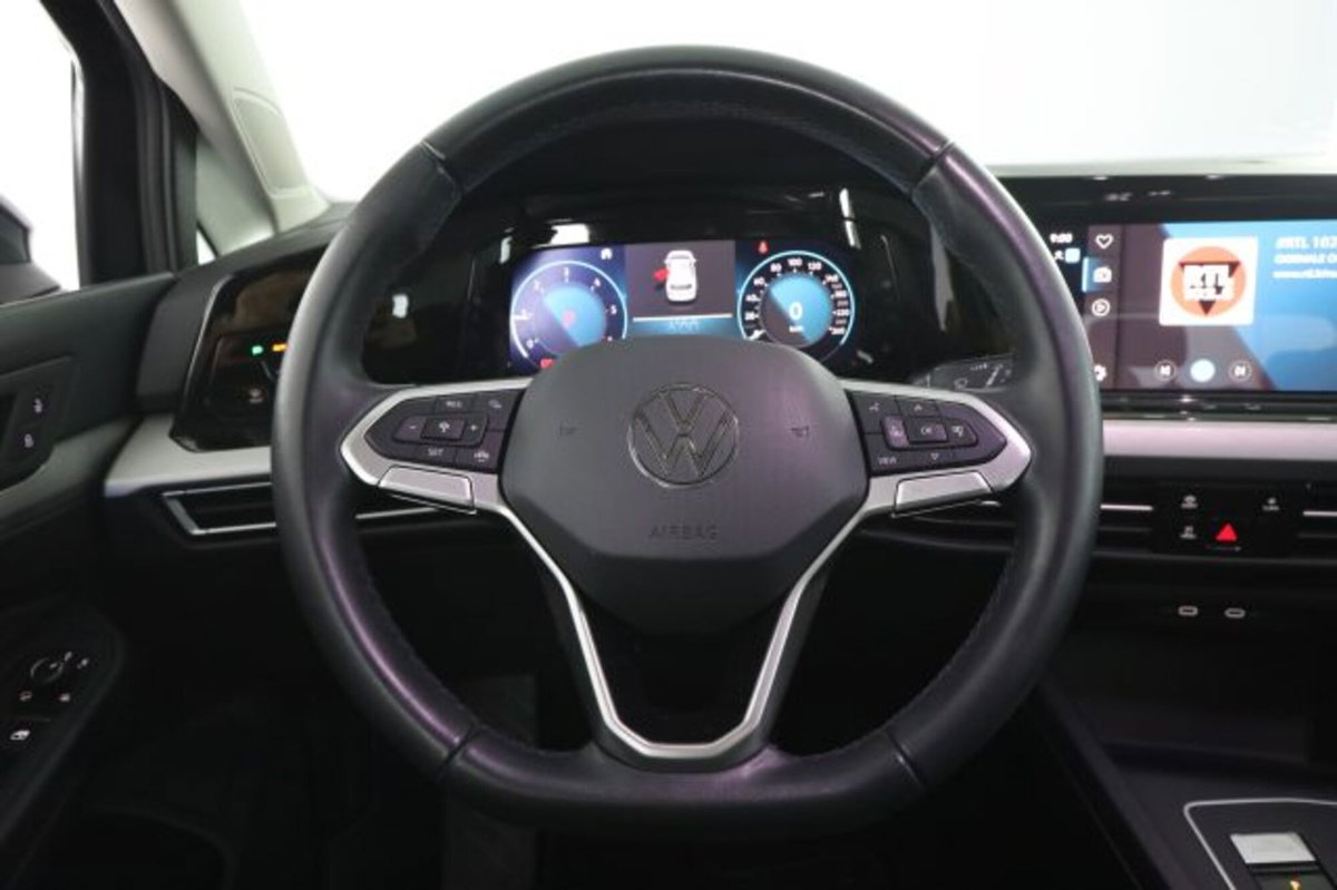 Volkswagen Golf Variant 2.0 TDI SCR DSG Life (5)
