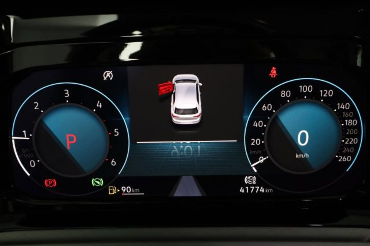 Volkswagen Golf Variant 2.0 TDI SCR DSG Life (7)