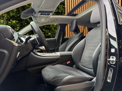 Mercedes-Benz GLC 220 d 4Matic Mild Hybrid AMG Premium Plus (9)