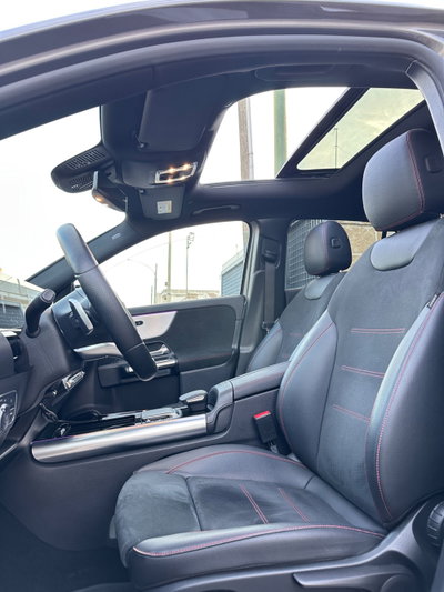 Mercedes-Benz GLA SUV 200 d Automatic Premium (14)