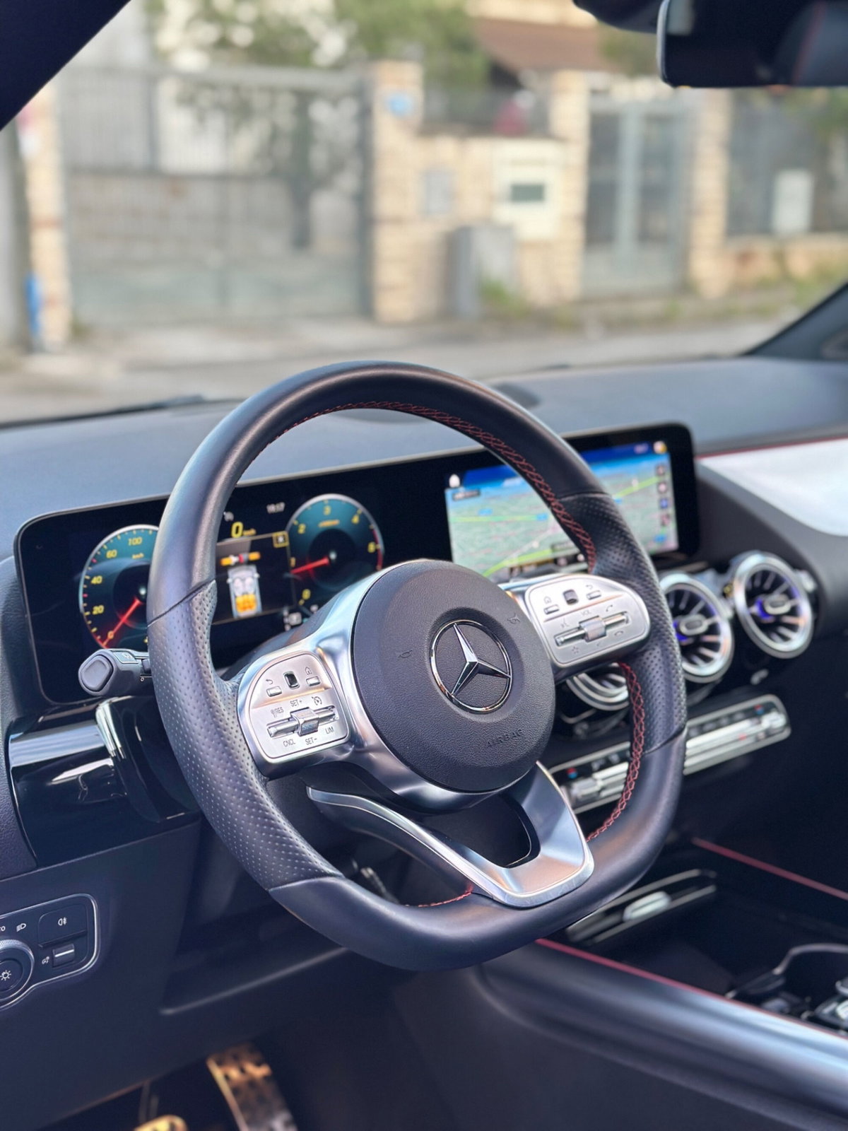 Mercedes-Benz GLA SUV 200 d Automatic Premium (15)
