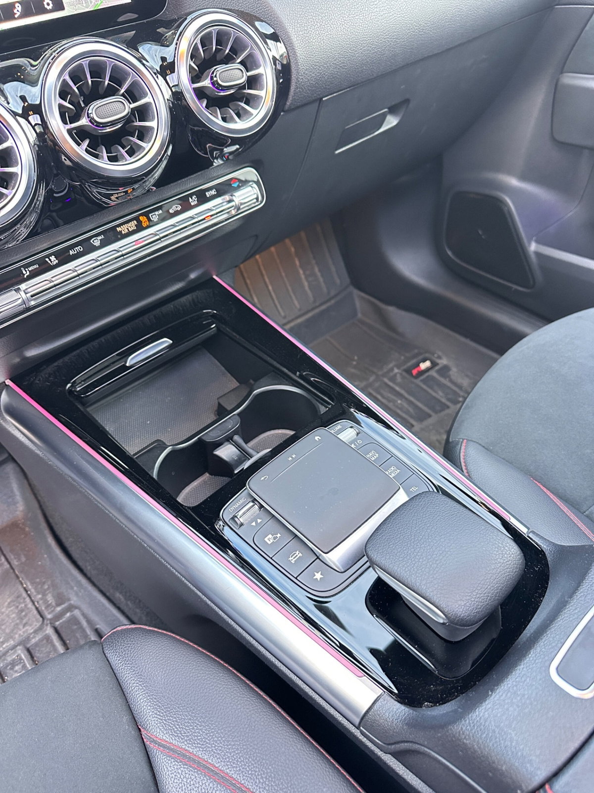 Mercedes-Benz GLA SUV 200 d Automatic Premium (17)