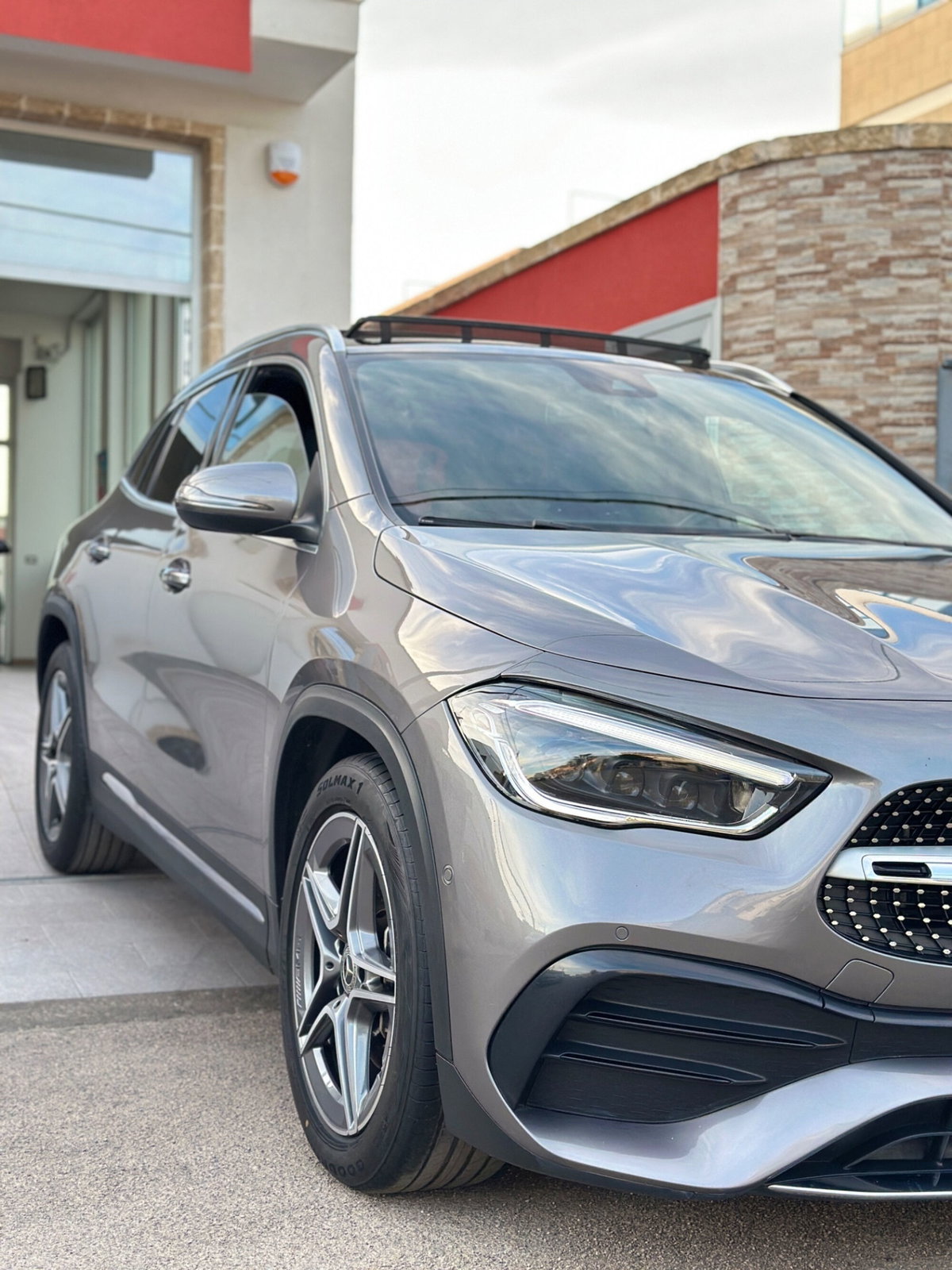 Mercedes-Benz GLA SUV 200 d Automatic Premium (9)