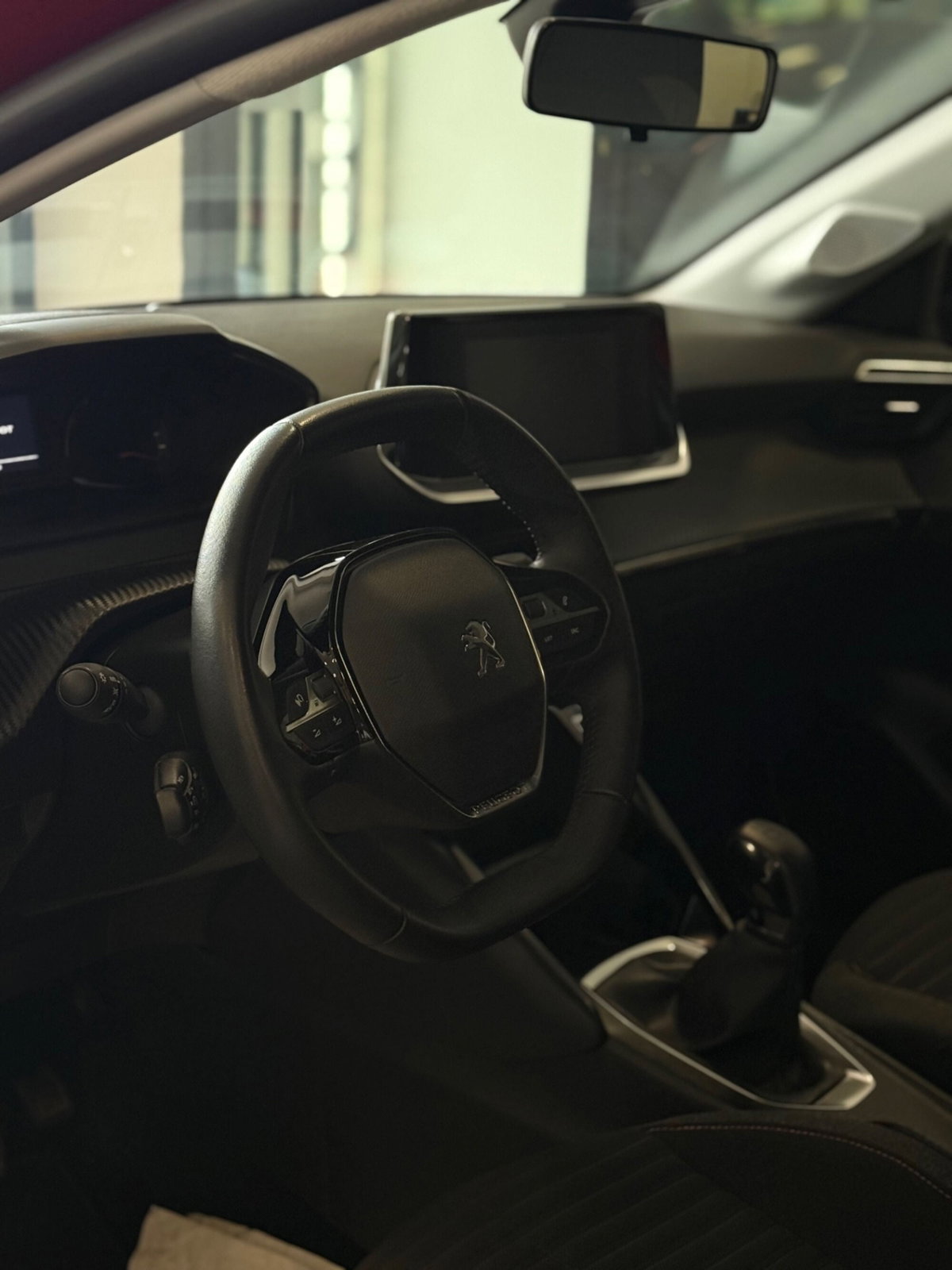 Peugeot 208 PureTech 75 Stop&Start 5 porte Allure (11)