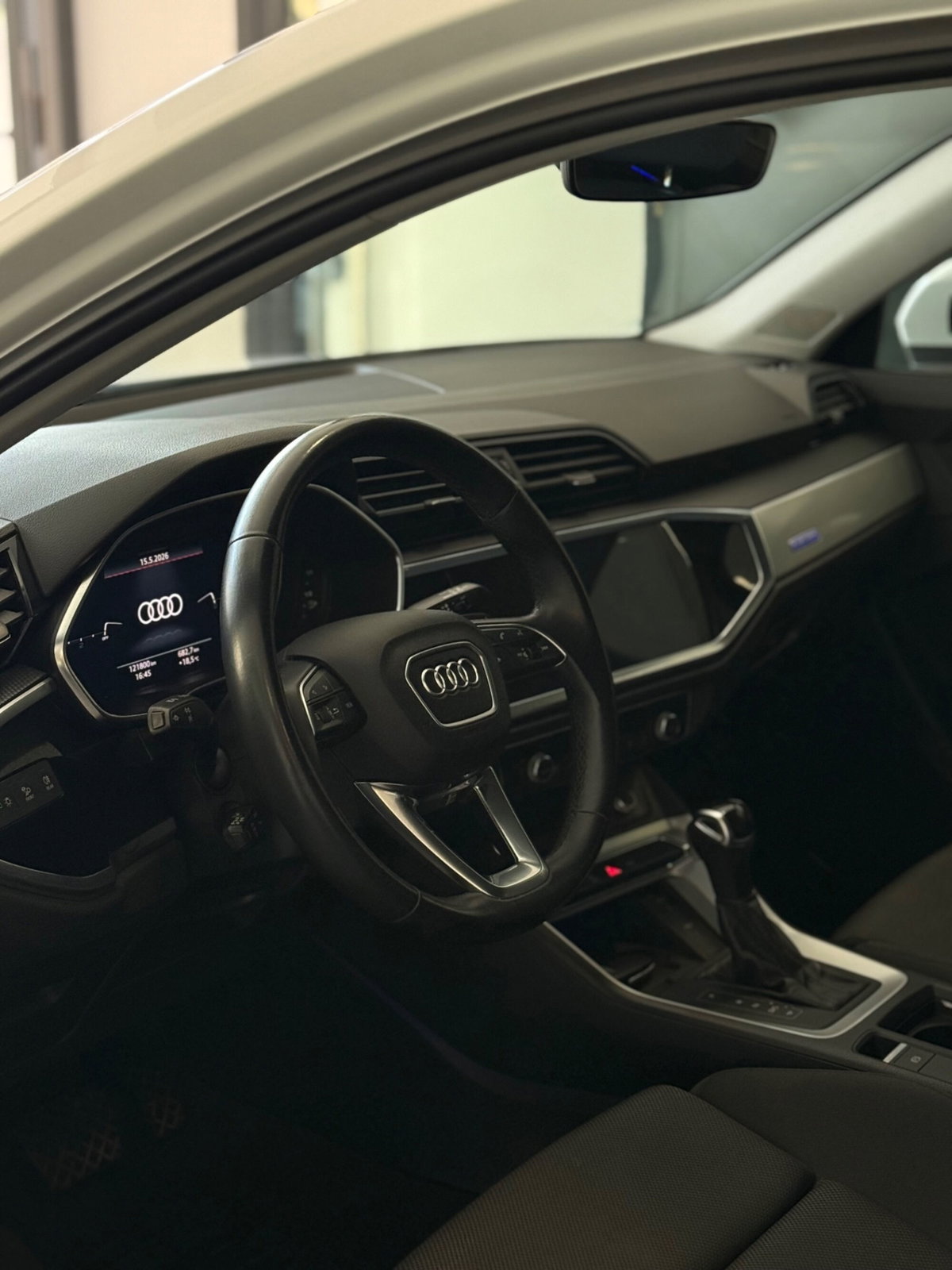 Audi Q3 Sportback 40 TDI quattro S tronic S line edition (15)