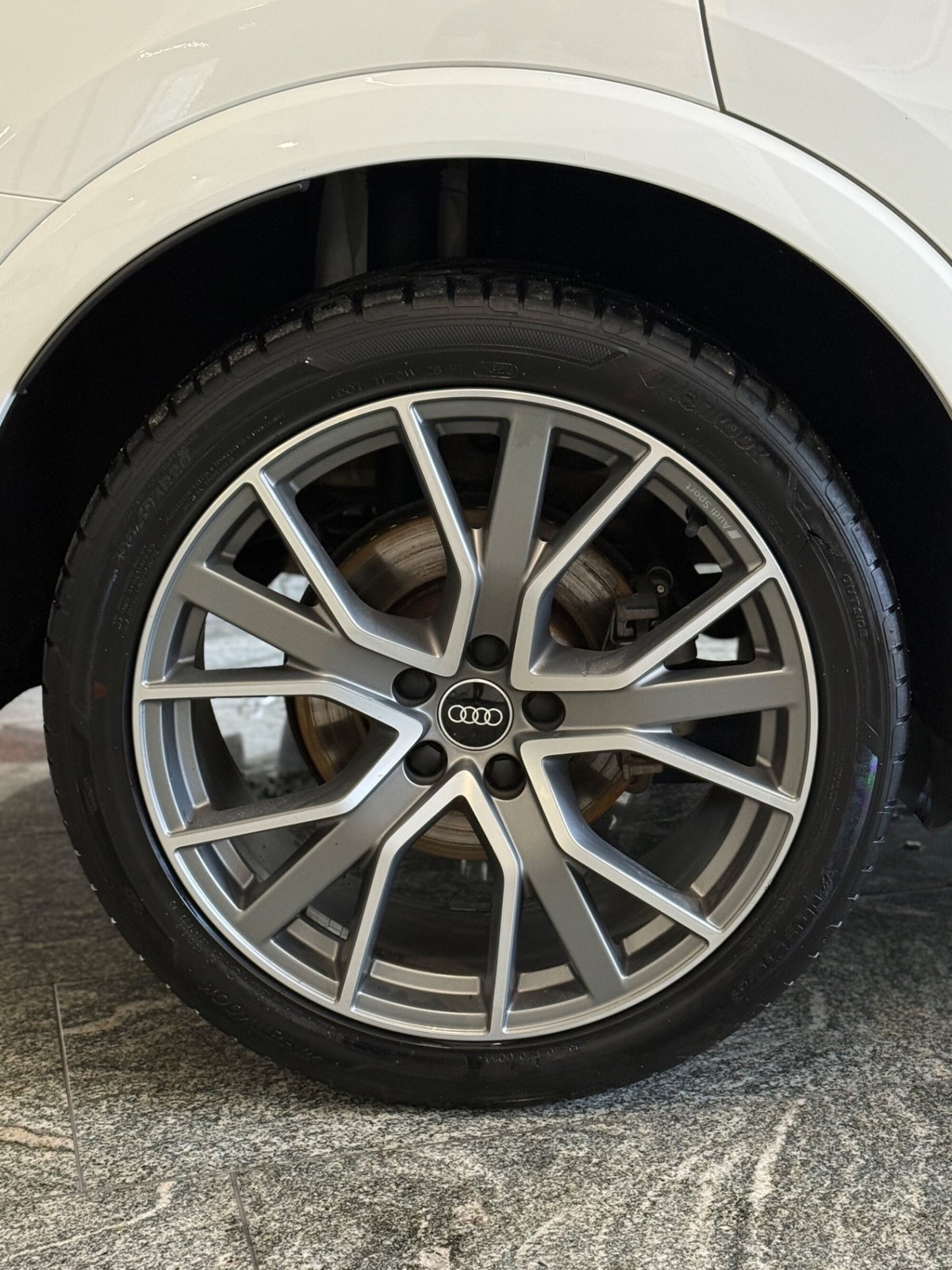 Audi Q3 Sportback 40 TDI quattro S tronic S line edition (9)