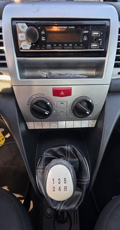 Lancia Ypsilon 1.2 Argento (15)