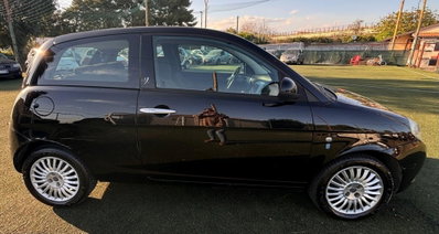 Lancia Ypsilon 1.2 Argento (2)