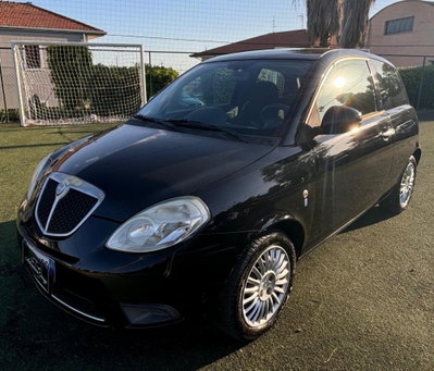 Lancia Ypsilon 1.2 Argento (8)
