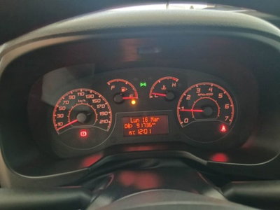 Fiat Fiorino 1.3 MJT 95CV Combinato SX M1 (17)