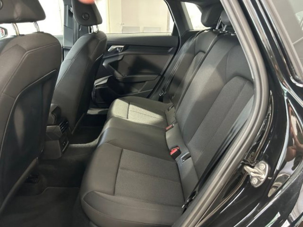 Audi A3 Sportback 30 TDI S tronic Business (10)