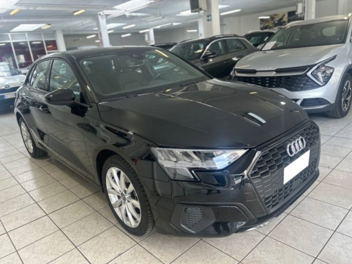 Audi A3 Sportback 30 TDI S tronic Business (2)