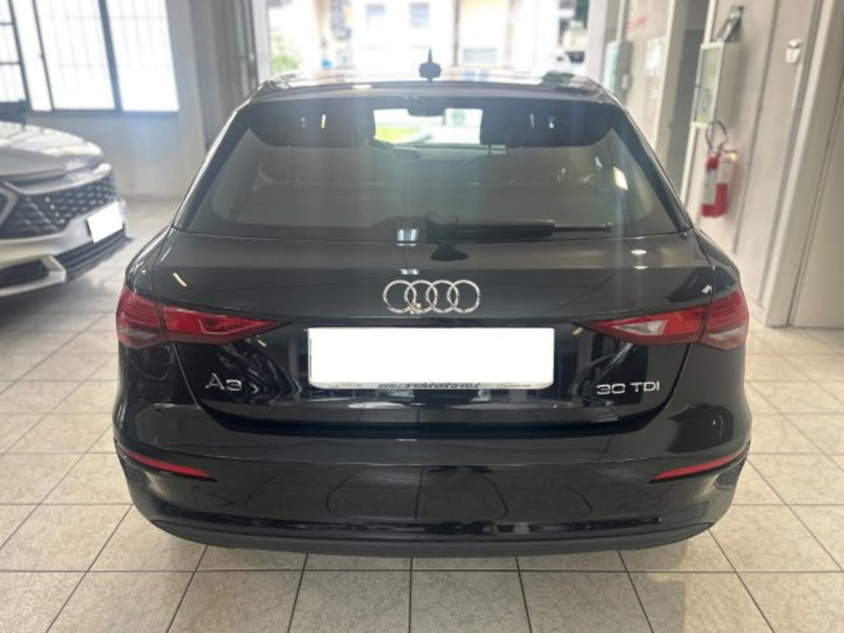 Audi A3 Sportback 30 TDI S tronic Business (6)