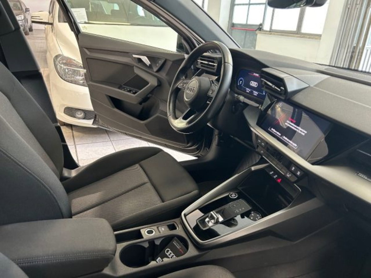Audi A3 Sportback 30 TDI S tronic Business (7)