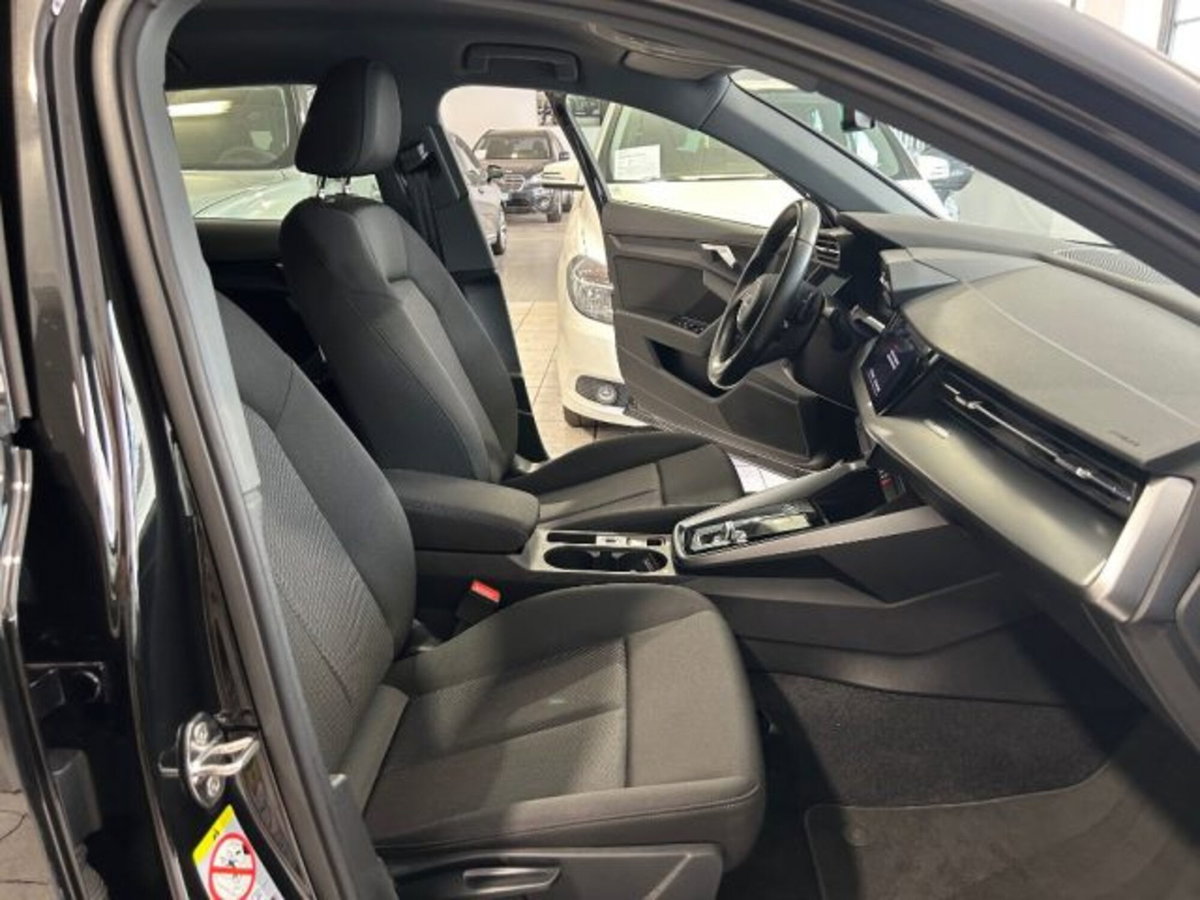Audi A3 Sportback 30 TDI S tronic Business (9)