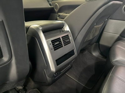 Land Rover Range Rover Velar 2.0D I4 240 CV S (11)