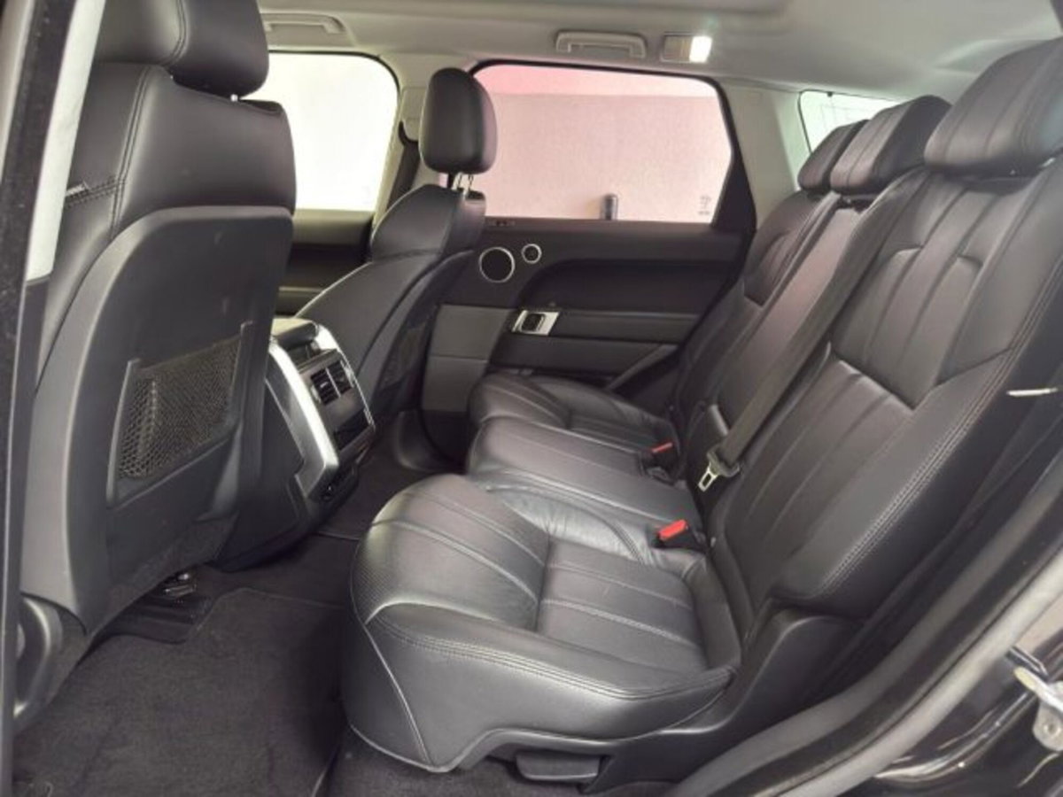 Land Rover Range Rover Velar 2.0D I4 240 CV S (13)