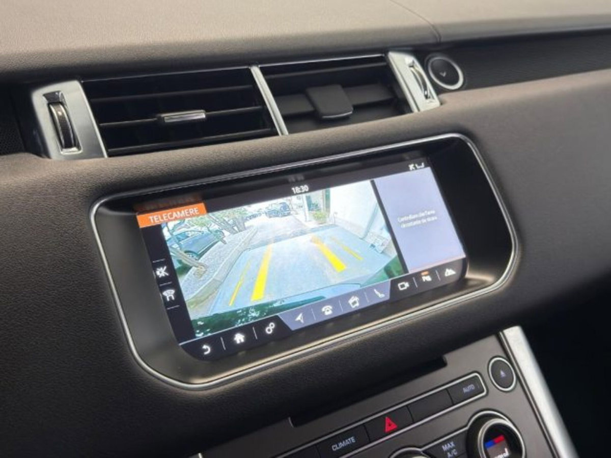 Land Rover Range Rover Velar 2.0D I4 240 CV S (14)