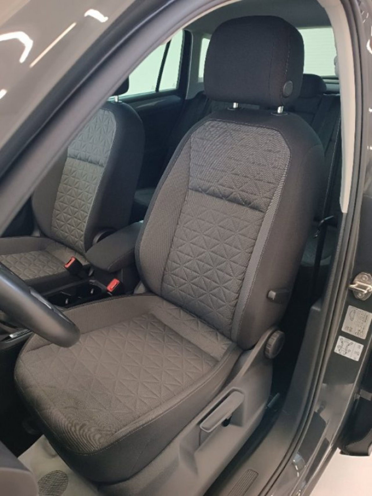 Volkswagen Tiguan 2.0 TDI 150 CV SCR DSG 4MOTION Life (10)