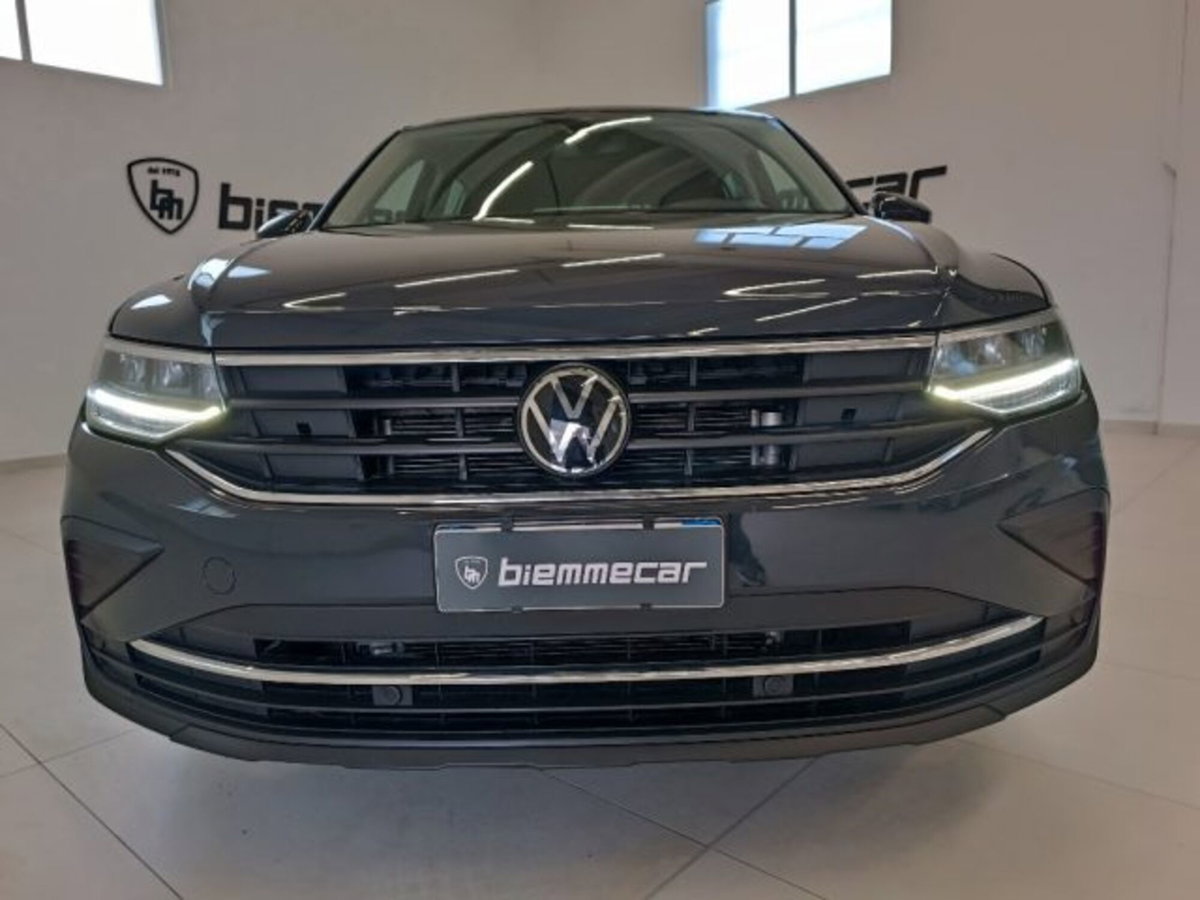 Volkswagen Tiguan 2.0 TDI 150 CV SCR DSG 4MOTION Life (15)