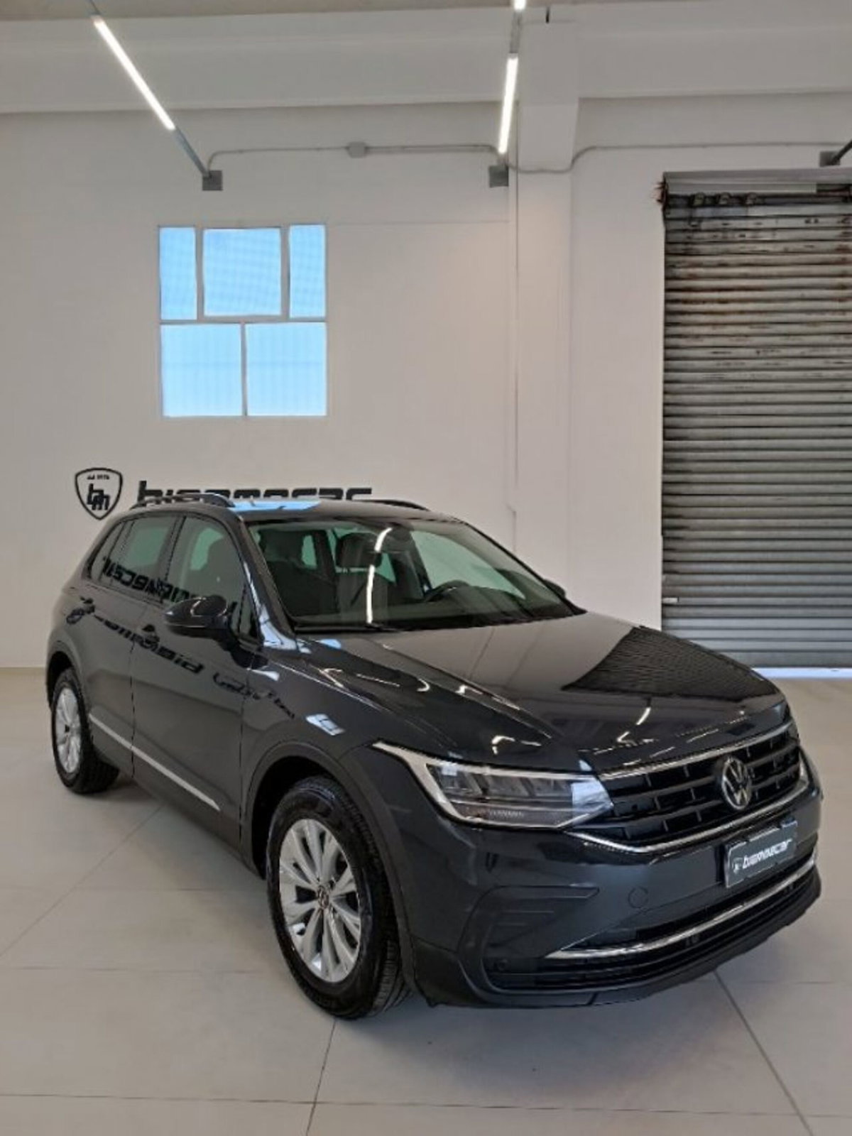 Volkswagen Tiguan 2.0 TDI 150 CV SCR DSG 4MOTION Life (2)