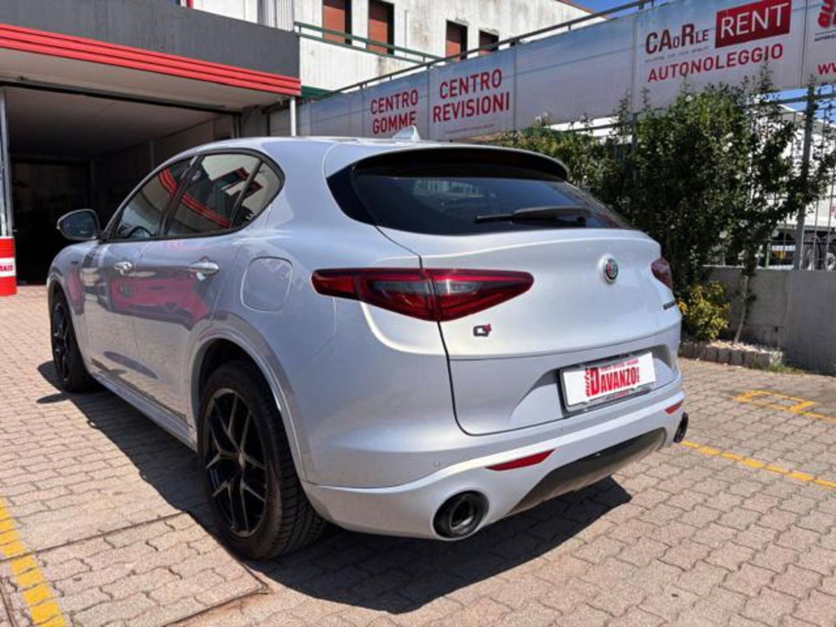 Alfa Romeo Stelvio Stelvio 2.0 Turbo 280 CV AT8 Q4 Veloce (4)