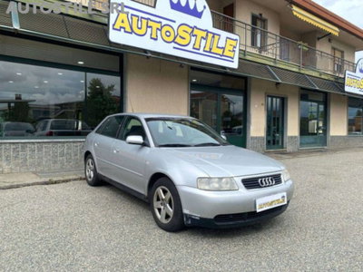 Audi A3 Sportback 1.6 Ambiente (2)