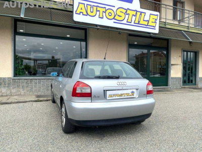 Audi A3 Sportback 1.6 Ambiente (9)