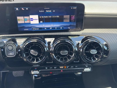 Mercedes-Benz Classe A 180 d Premium (12)