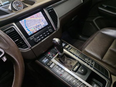 Porsche Macan S (10)