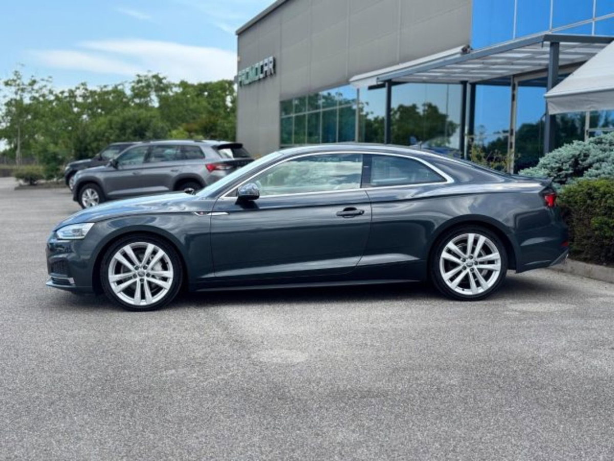 Audi A5 Coupé 40 TDI quattro S tronic Business Sport (18)