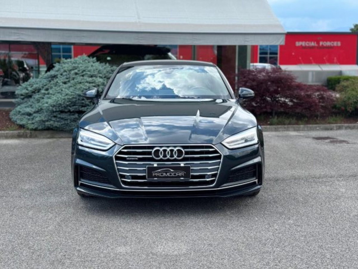 Audi A5 Coupé 40 TDI quattro S tronic Business Sport (2)