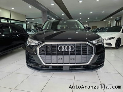 Audi Q3 35 TDI Business (2)