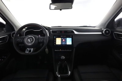 Mg ZS ZS 1.5 Luxury (3)