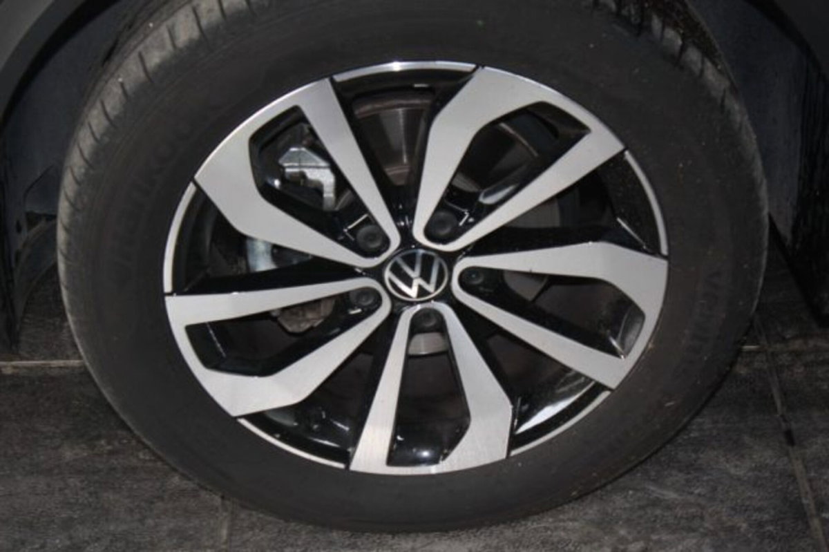 Volkswagen T-Roc 1.5 tsi Style dsg (4)