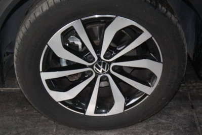 Volkswagen T-Roc 1.5 tsi Style dsg (4)