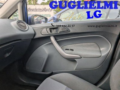 Ford Fiesta 1.2 82CV 5 porte (15)