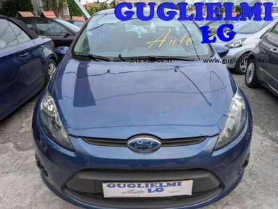 Ford Fiesta 1.2 82CV 5 porte (2)