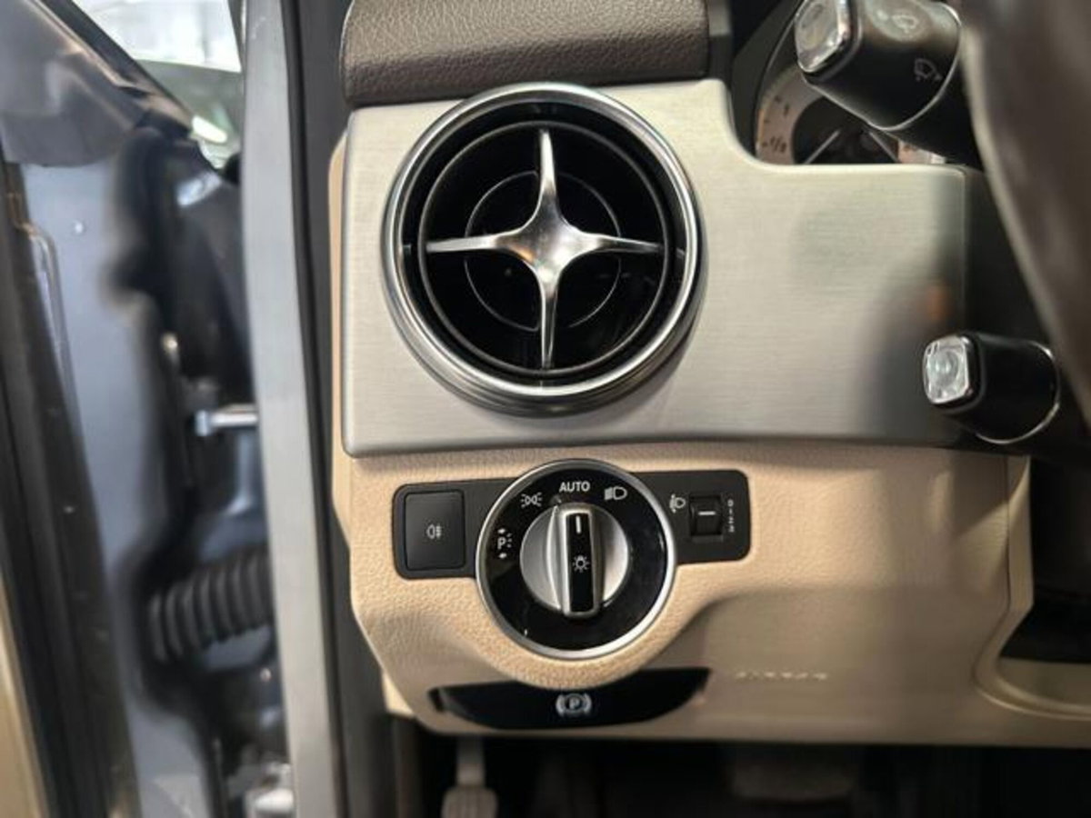 Mercedes-Benz GLK 220 CDI 4Matic Sport (17)