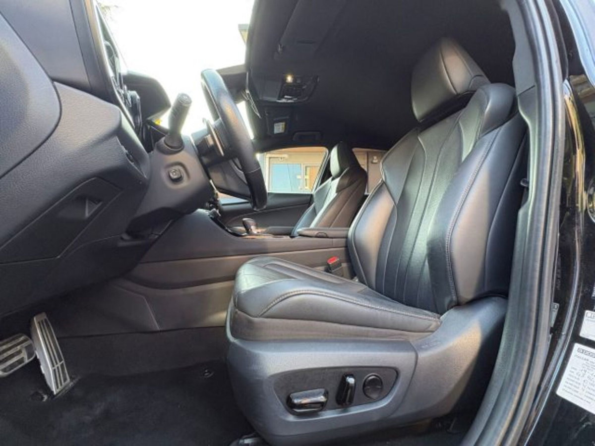 Lexus NX 350h 2.5 F-Sport 4wd e-cvt (15)